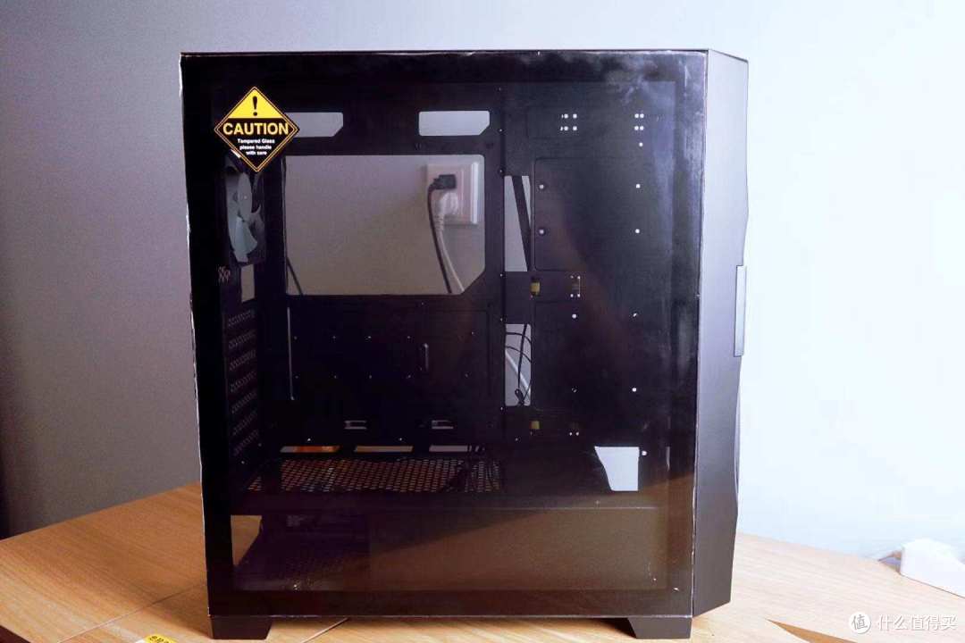 中高端机箱的优秀代表，安钛克DF700 FLUX评测体验