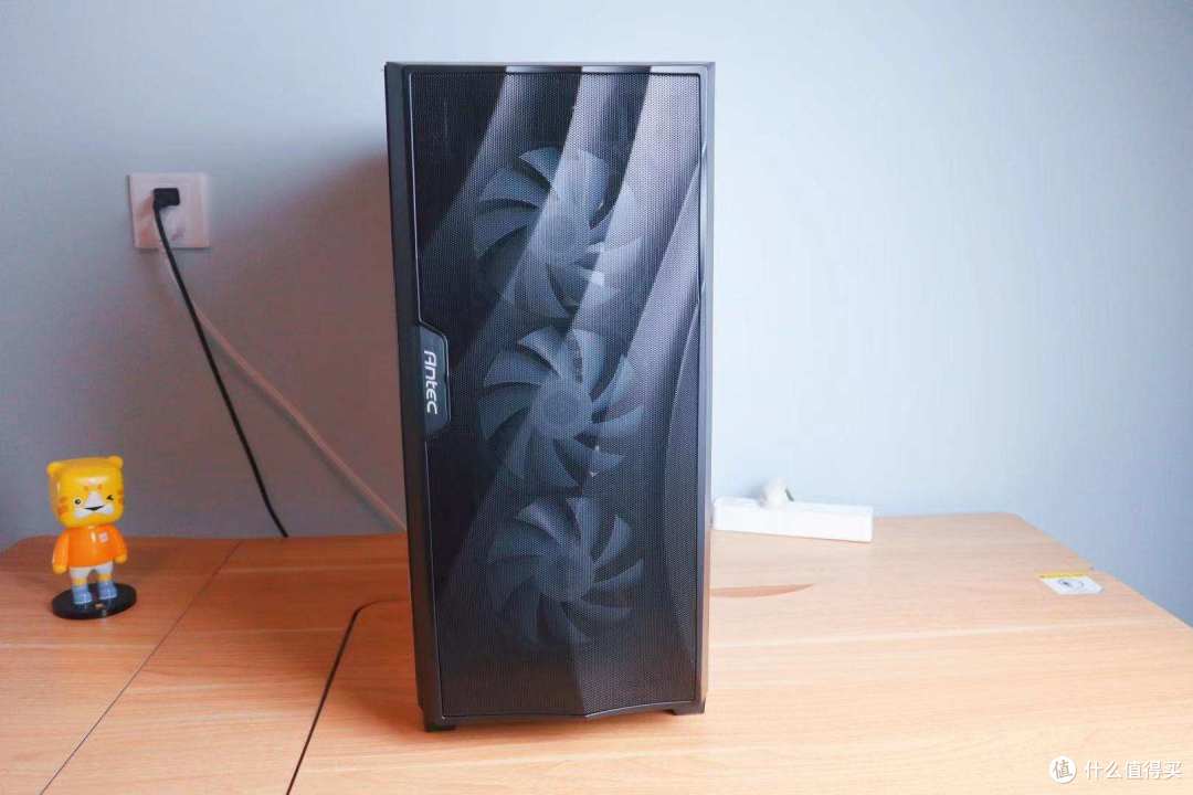 中高端机箱的优秀代表，安钛克DF700 FLUX评测体验
