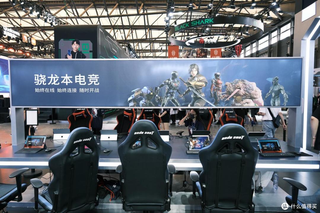 跟着大佬去逛CJ——工具人眼中大佬的2021年ChinaJoy