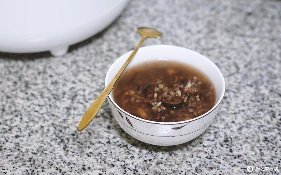 大宇双胆电压力锅,煮饭、煲汤、甜品等料理,一键按下轻松搞定!