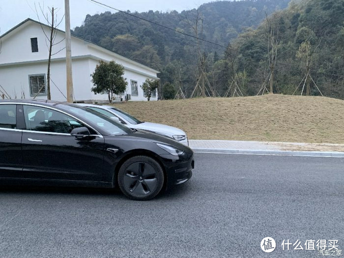 22万长续航model3驾驶感受