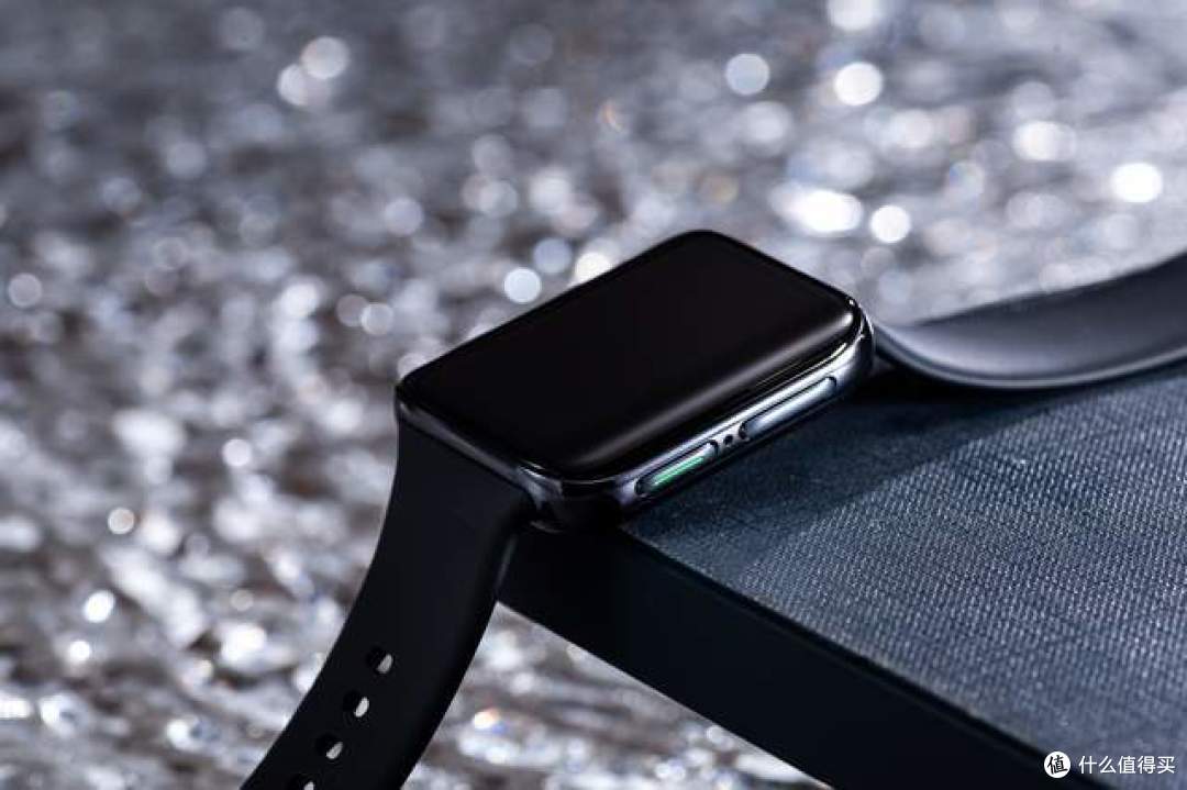 OPPO Watch 2真机图赏：方形微曲面之下，是可媲美手机的全能体验