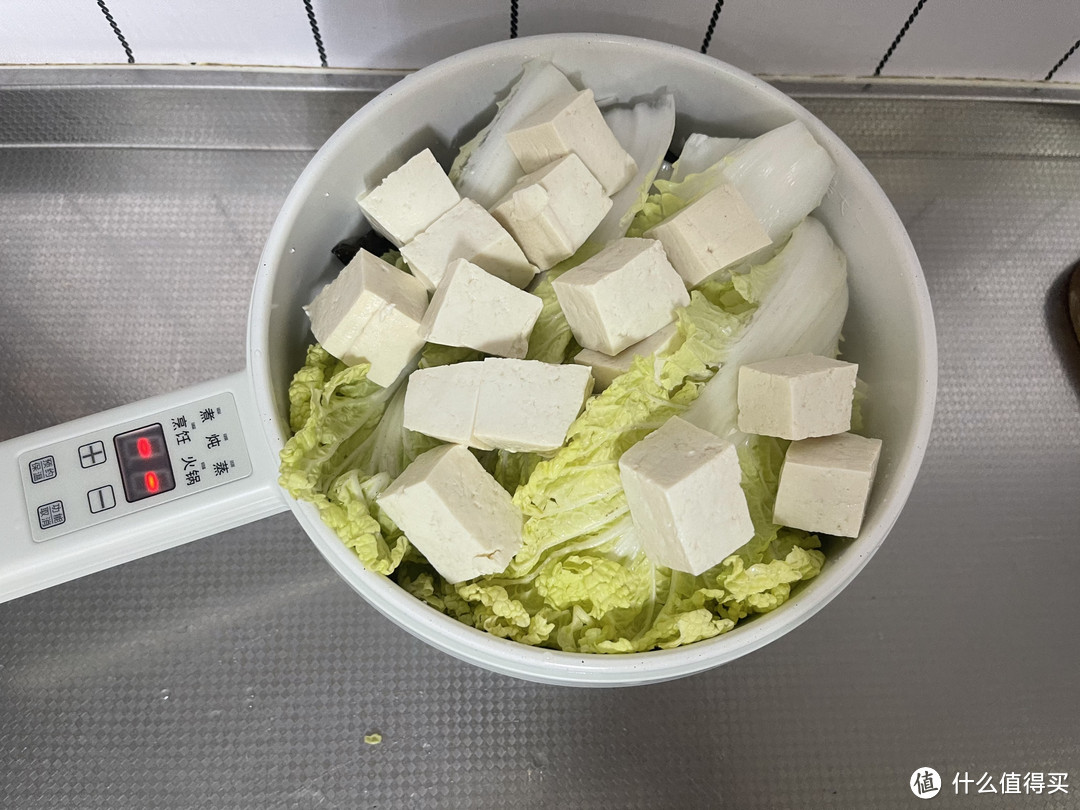 天热没胃口,试试这道菜,不炒不炸无油烟,酸辣过瘾,8分钟搞定