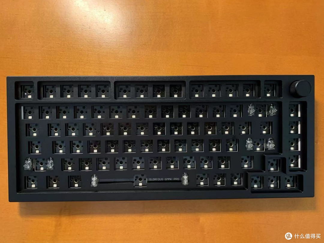 第一把客制化套件Glorious gmmk pro开箱