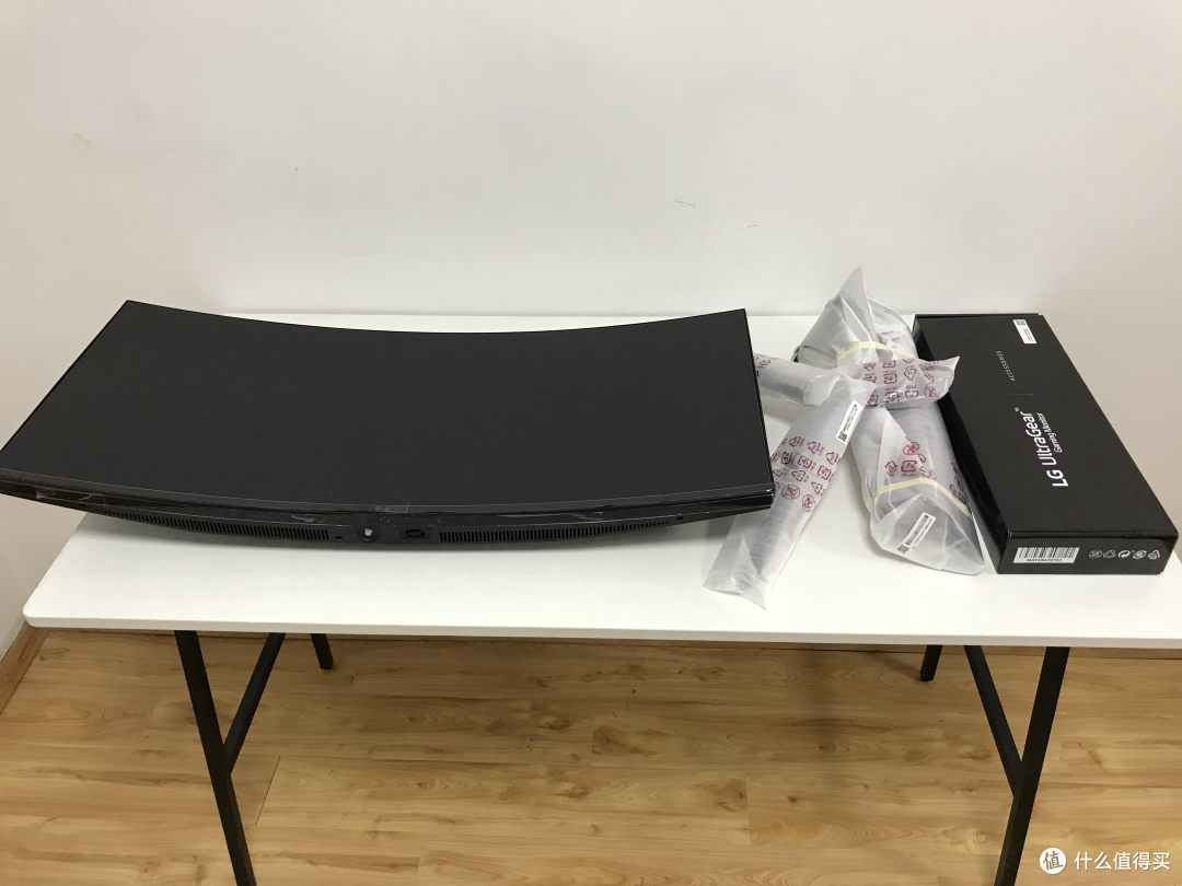 LG 最强旗舰款 34寸带鱼屏 34GP950G 开箱展示