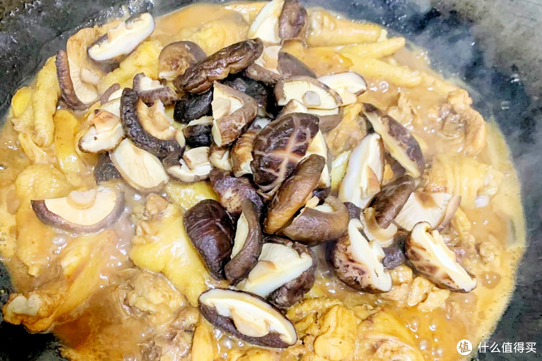 焖鸡肉前,多加“2料”洗一洗,鸡肉无腥无血沫,鲜嫩肉滑特入味