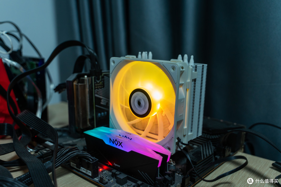 越级PK成功!百元高性价比风冷泽洛P4白色版开箱