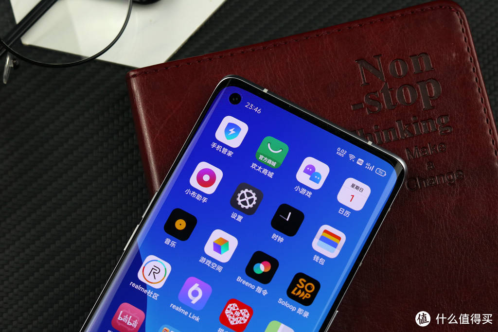 realme GT大师探索版评测，骁龙870+120Hz屏，3000元值得入手吗？