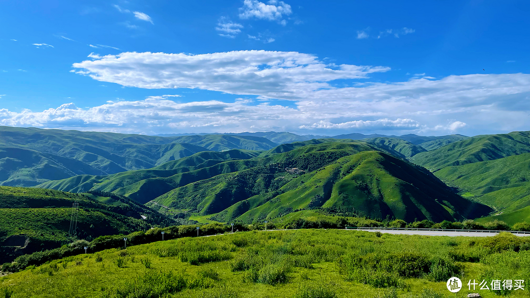 连绵群山