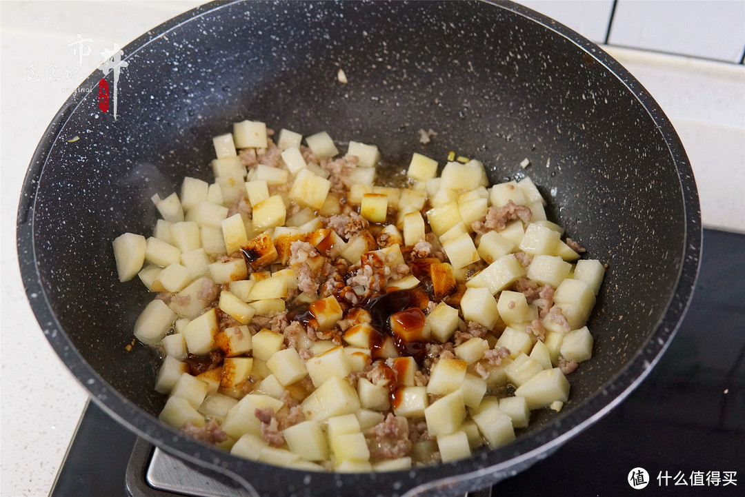 夏秋换季，土豆的最佳吃法，“贴秋膘”很营养，秋季下饭好菜