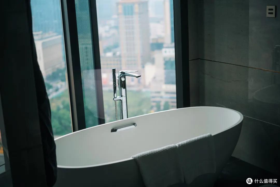 当你厌倦千篇一律,来一家充满鲜活气息的酒店亮亮眼