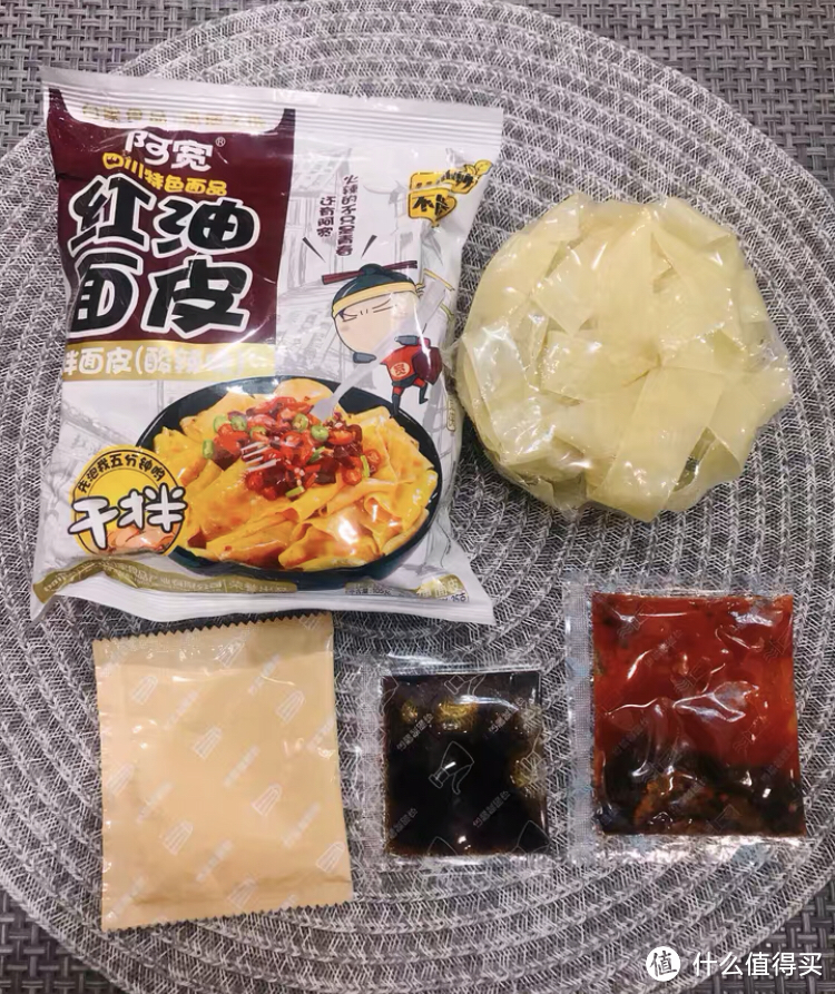 干饭必备，8款冷门又好吃的速食面类分享！快来看看，你吃过几种？