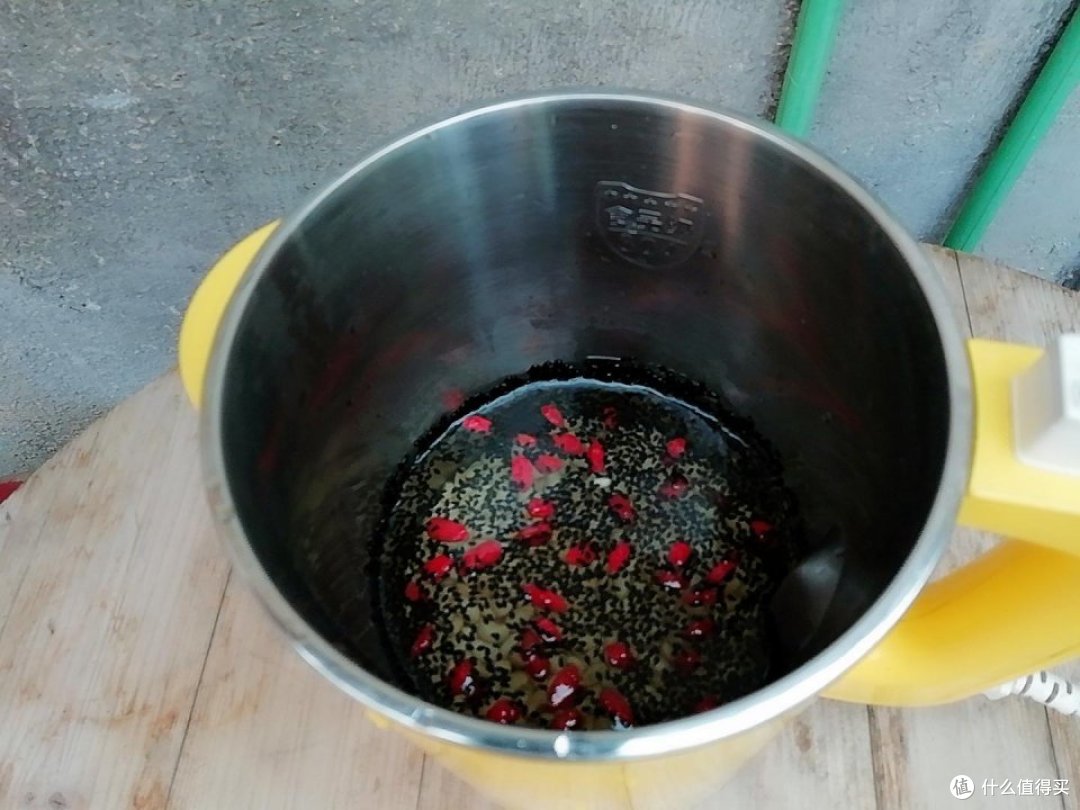 别总喝牛奶了,它的营养价值比牛奶高,中老年人要多喝,对身体好