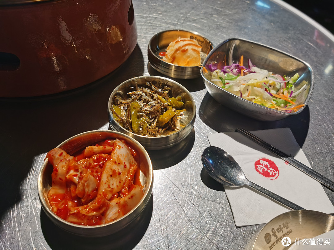大块朵颐的饕餮，食肉欲望的满足，肉多坊畅吃自助韩式料理