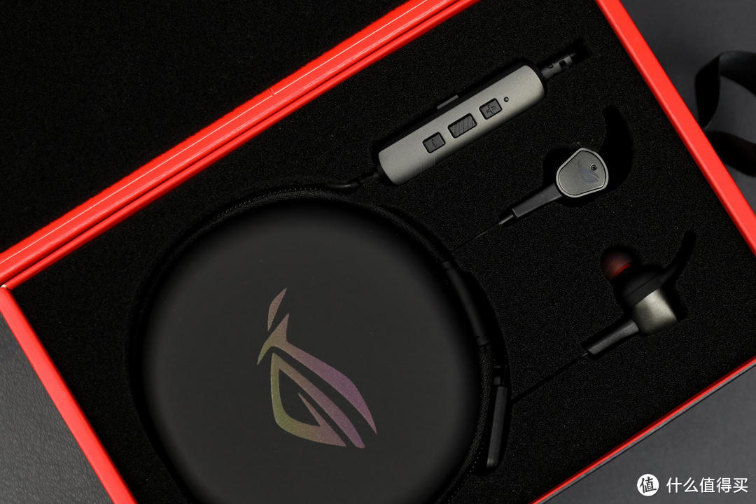 ANC主动降噪技术加持的手游利器，ROG 降临2 RGB版游戏耳机评测