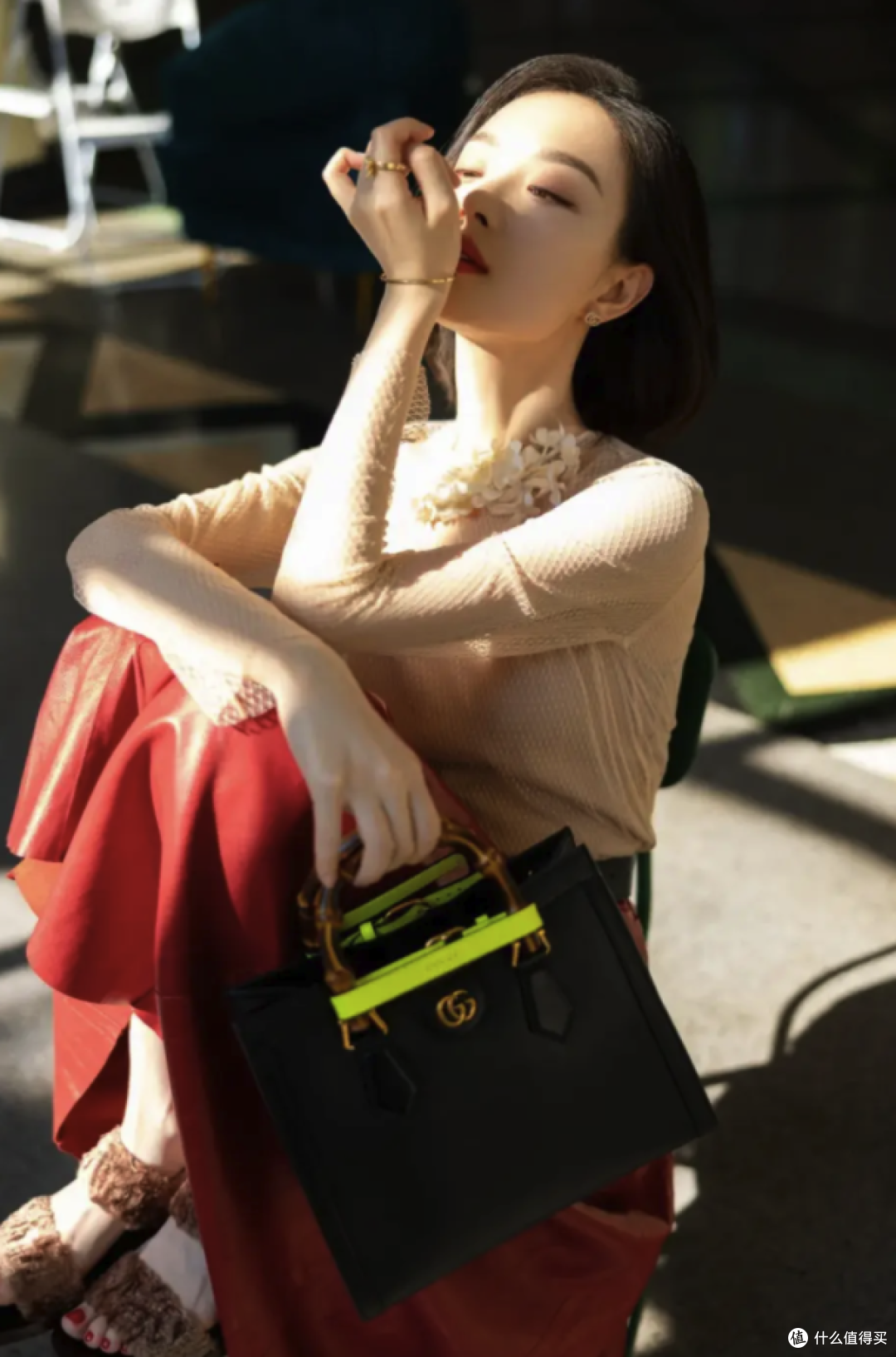 Gucci百年再迎戴妃风采！戴安娜最爱的竹节包全面回归～