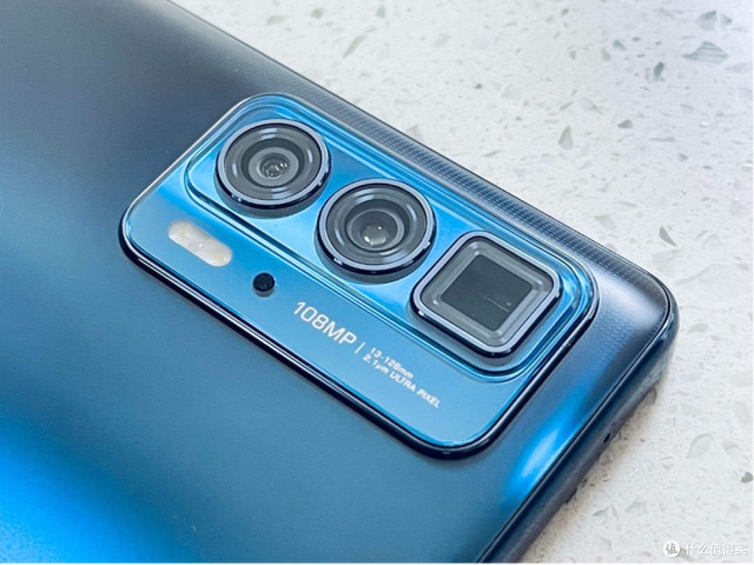 老牌商务机迈进“亿”时代：摩托罗拉 edge s pro全面评测