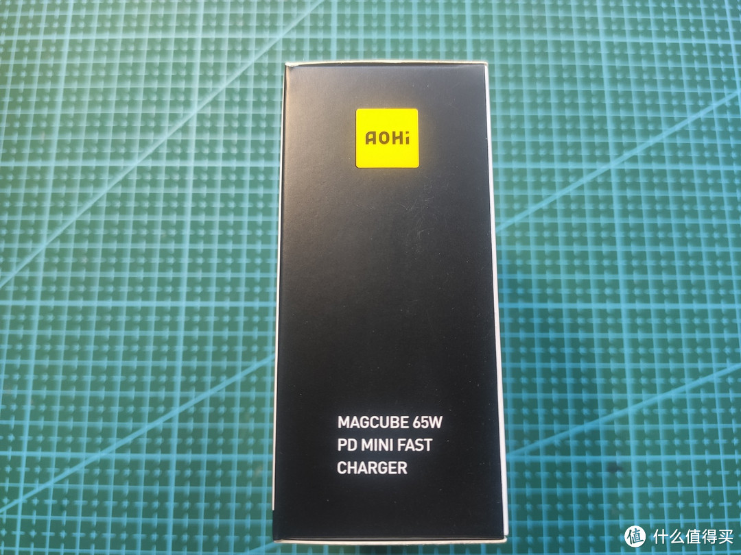 小身材有大能量——AOHI MAGCUBE 65W PD GaN充电器