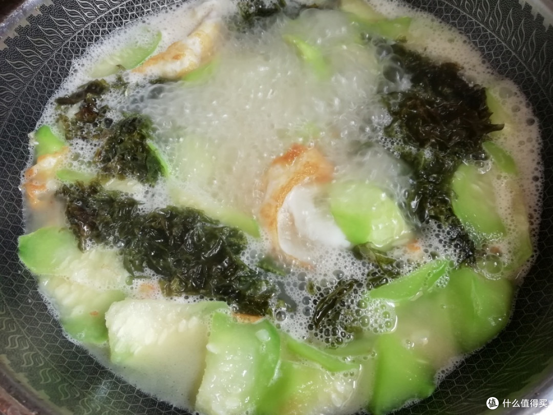 三伏天多给家人煮这汤,清热消暑还开胃,比喝排骨汤更养人