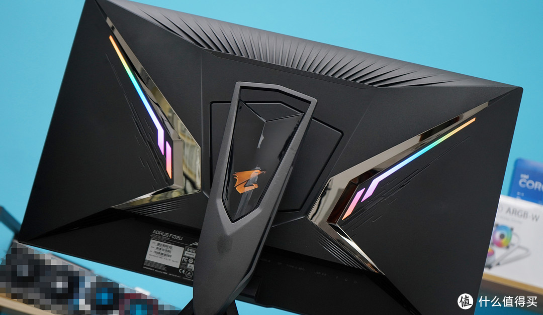 技嘉AORUS FI32U电竞显示器评测：4K+144Hz的高分高刷屏