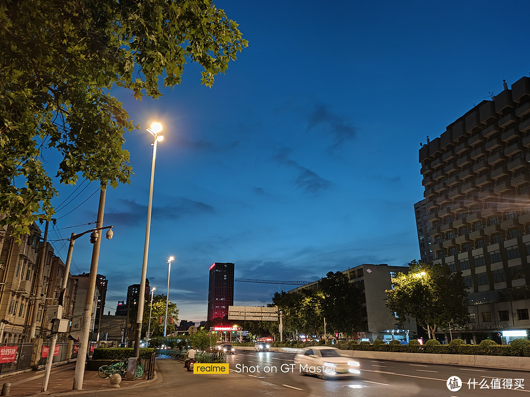 realme gt大师版深度评测:拍照和性能会有什么惊喜?
