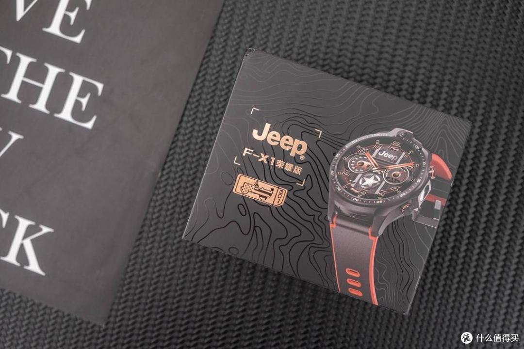 可打电话可拍照,还可刷抖音微信,Jeep黑骑士荣耀版评测