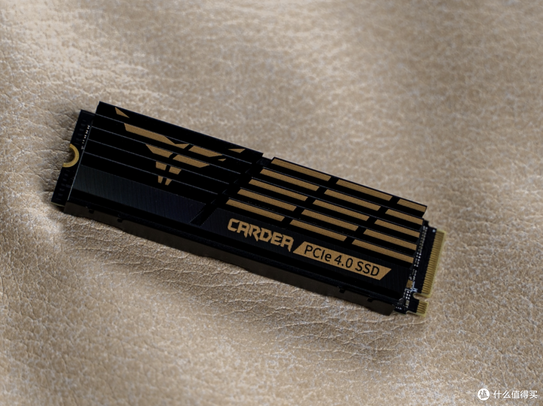 你看这盘她又快又冷，十铨 黑曜女神PCIE4.0固态测评
