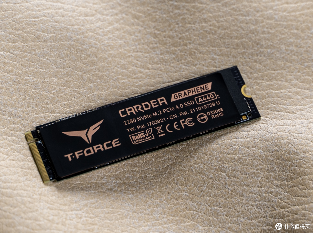 你看这盘她又快又冷，十铨 黑曜女神PCIE4.0固态测评