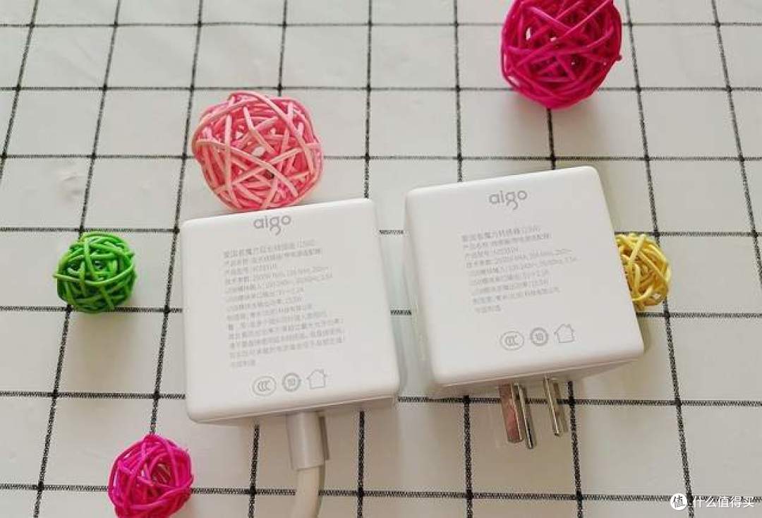 aigo魔方插座体验:有线+无线+3口USB,拯救这杂乱不堪的电源线