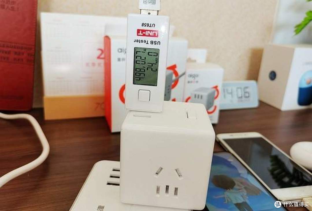 aigo魔方插座体验:有线+无线+3口USB,拯救这杂乱不堪的电源线