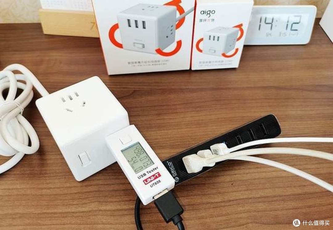 aigo魔方插座体验:有线+无线+3口USB,拯救这杂乱不堪的电源线