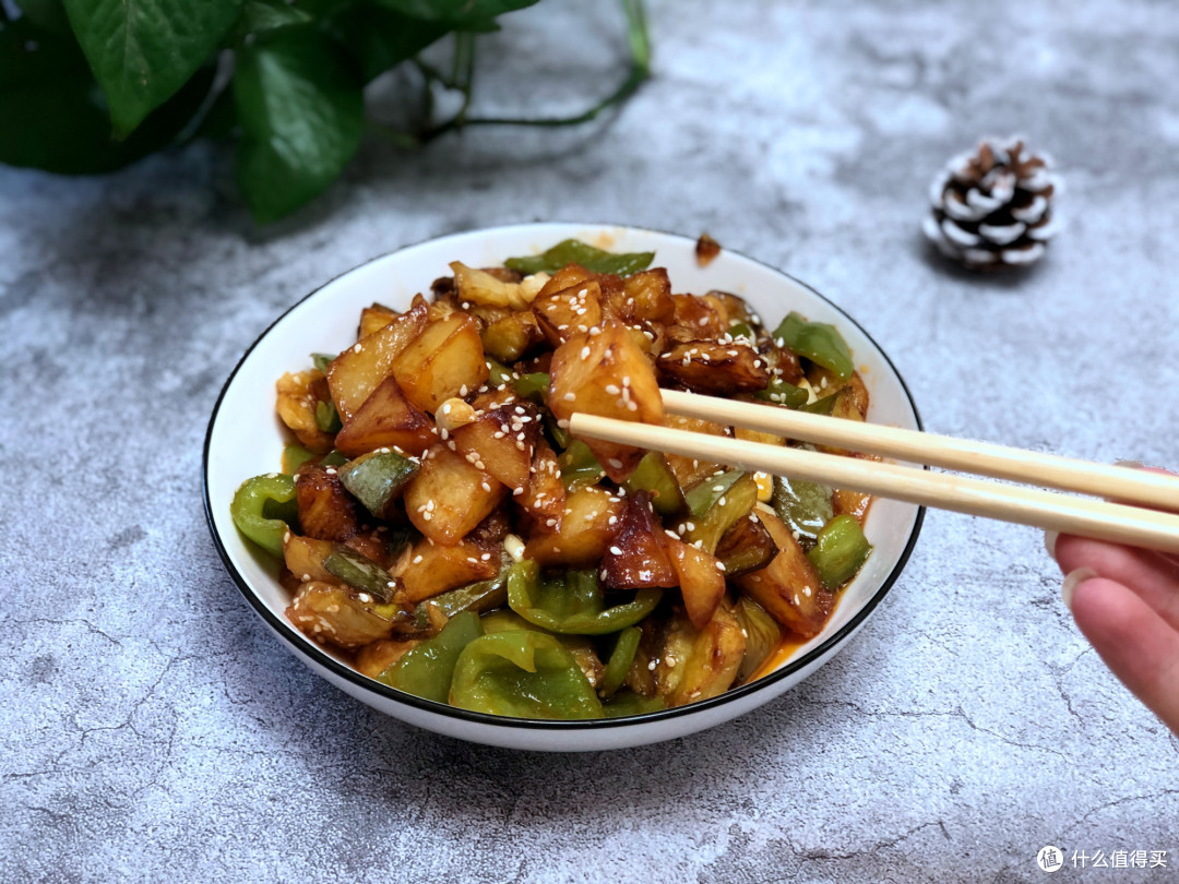 晒晒我们家的5道下饭菜，荤素搭配，营养均衡