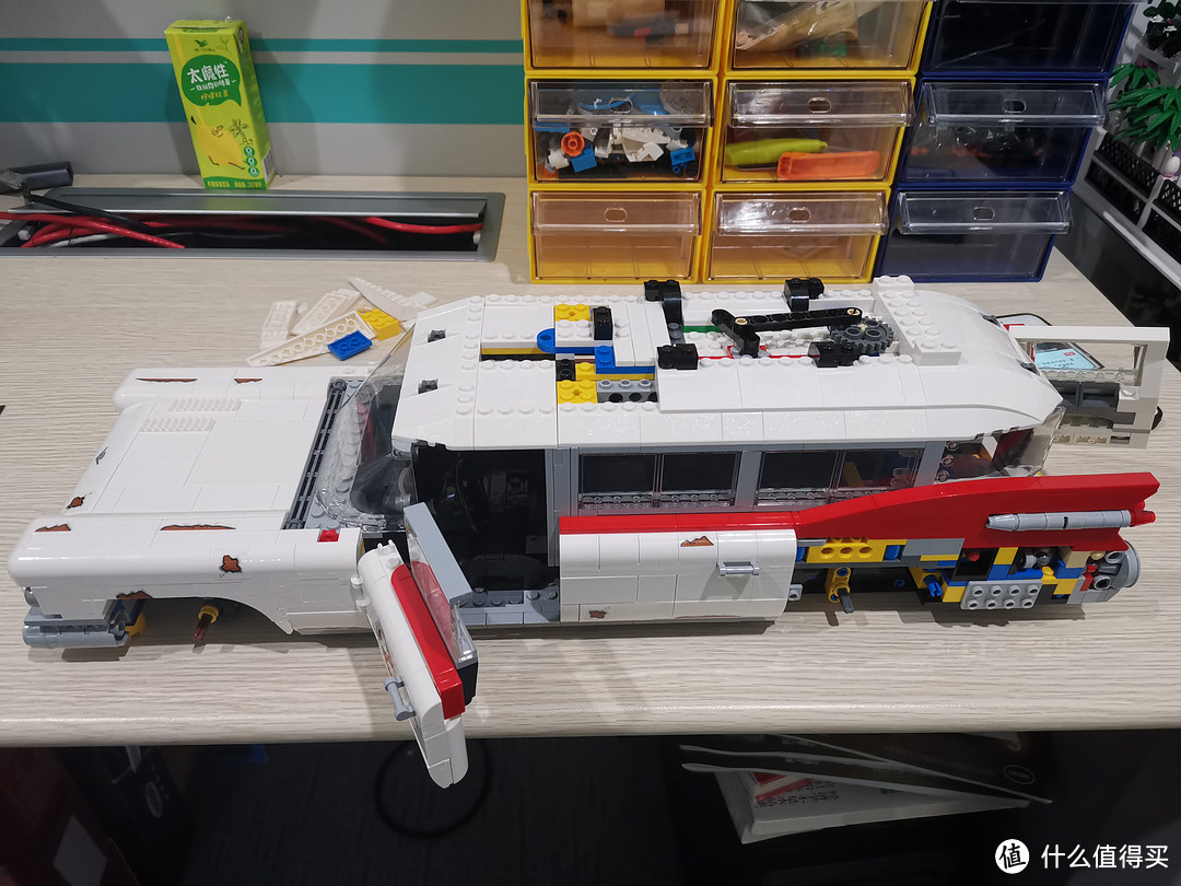 享受视觉和感官的乐趣 LEGO 10274 捉鬼敢死队 ECTO-1捉鬼车 评测