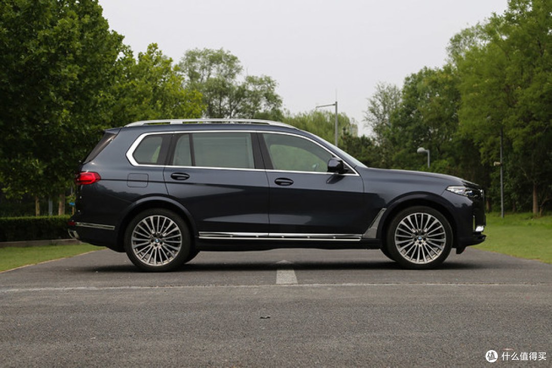 无法抗拒的全尺寸 试驾宝马X7 xDrive40i