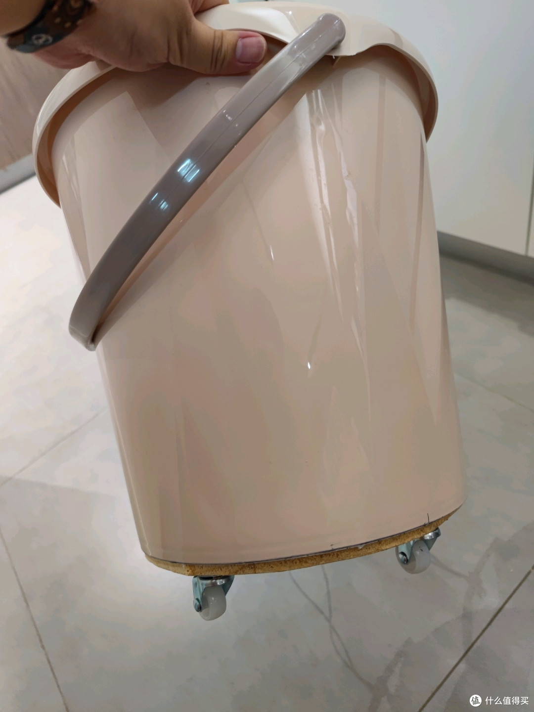 5元DIY万向滑轮水桶