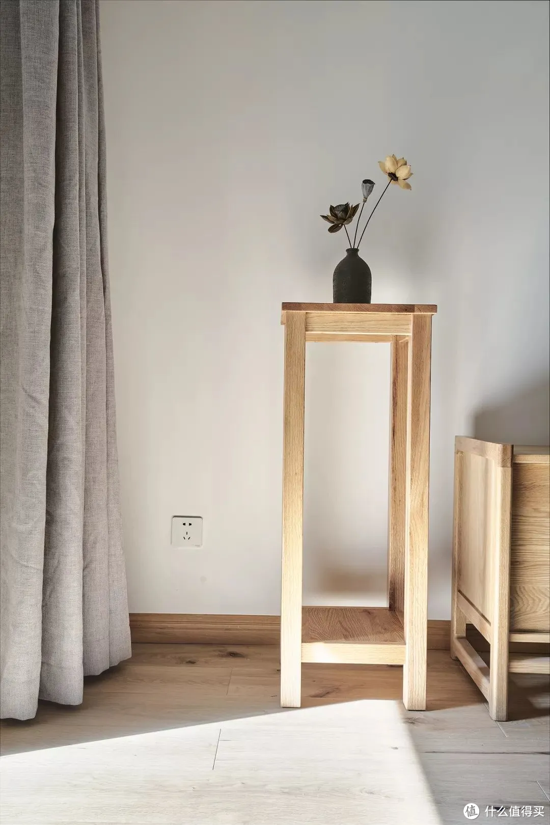 全屋原木家具,连天花板都是木质的,这130㎡的家太温暖了