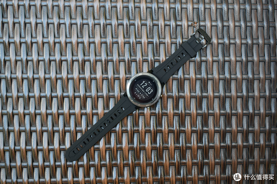 咕咚运动手表X3-RE，或许是咕咚硬件的里程碑产品