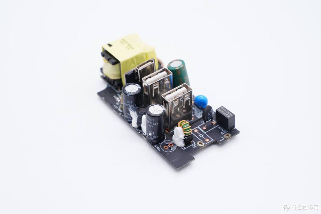 拆解报告:MI小米20W 2A1C快充延长线插座XMCXB05QM