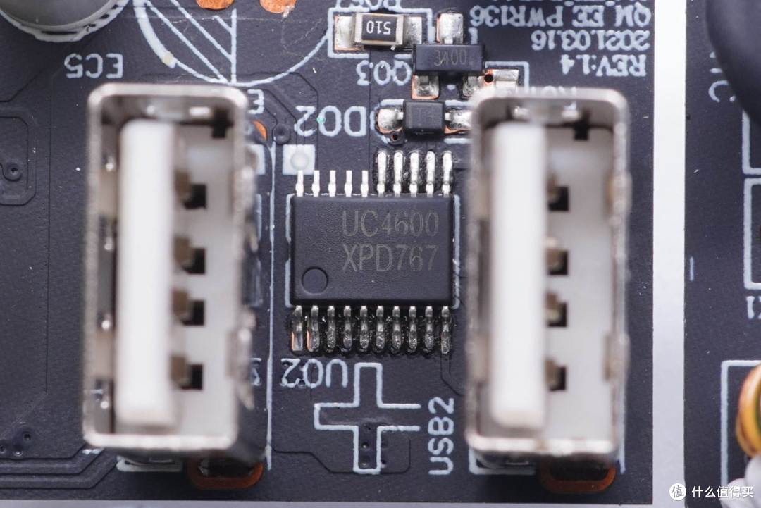 拆解报告:MI小米20W 2A1C快充延长线插座XMCXB05QM