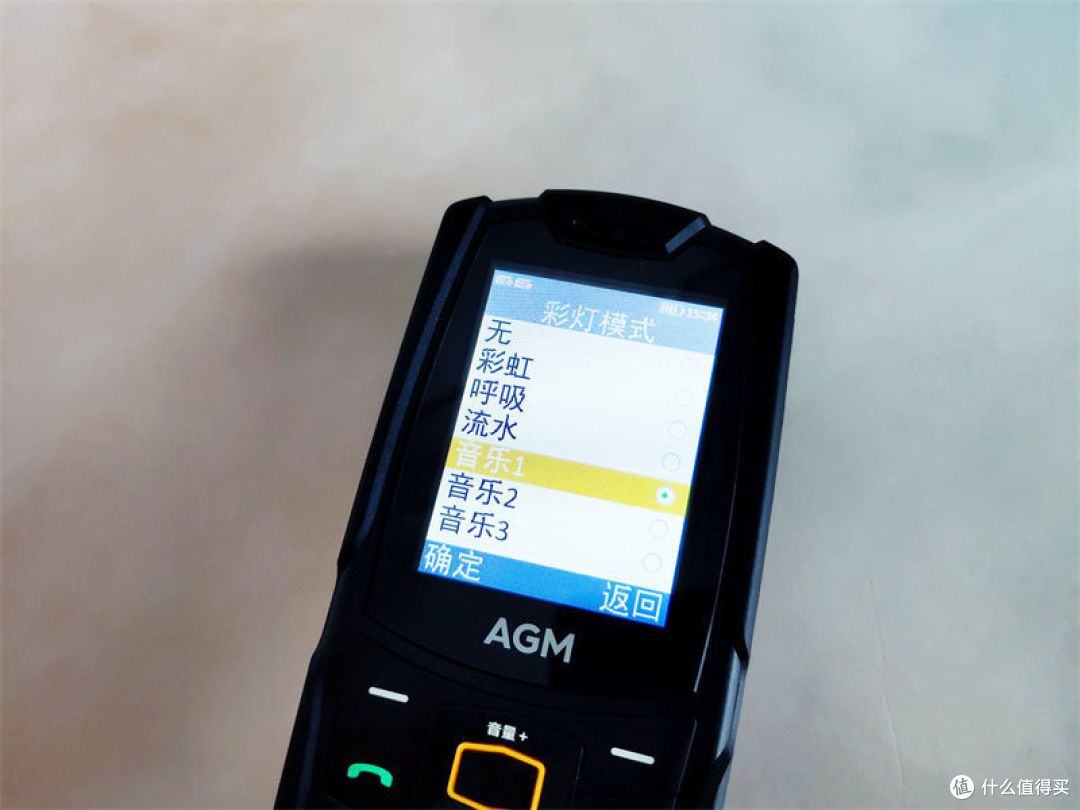AGM M6:大音量、长续航、三防的功能机依然值得入手