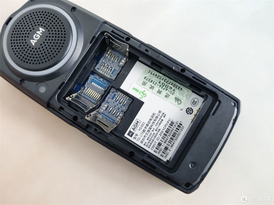 AGM M6:大音量、长续航、三防的功能机依然值得入手