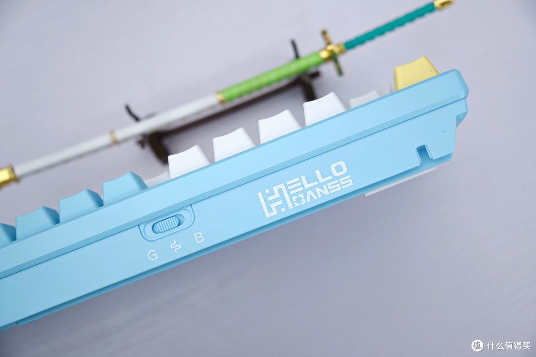 断虹霁雨,天青色处等你,Hello Ganss HS108T三模机械键盘分享