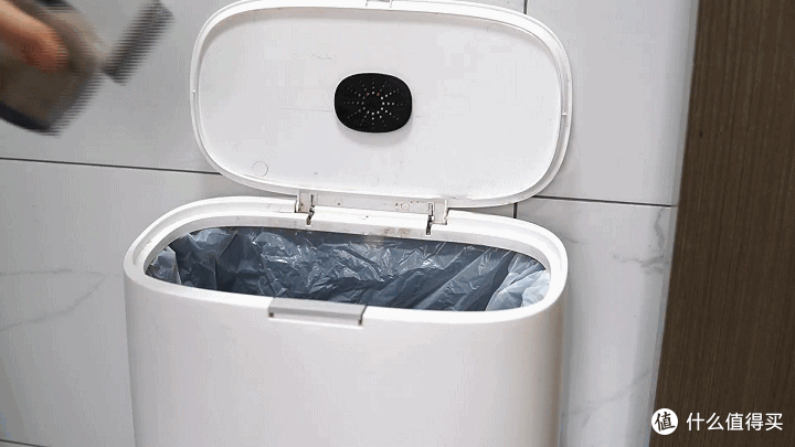 吸尘擦地一步搞定,完美适配中式家庭需求:小狗T12 Pro Rinse 使用体验