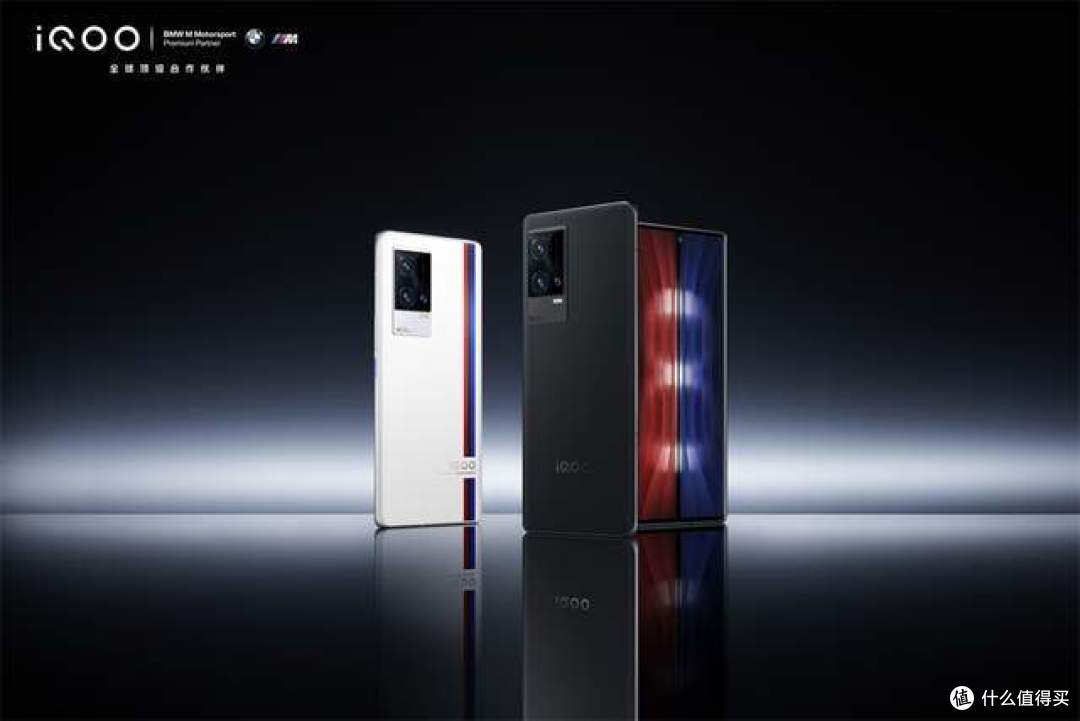 三星E5材质和 超声波区域屏下指纹加持,iQOO 8系列新机来了!