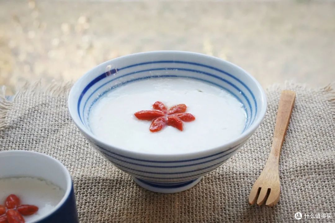 北京奶酪是满族人夏日日常里的一道可口小食。(图源网络)