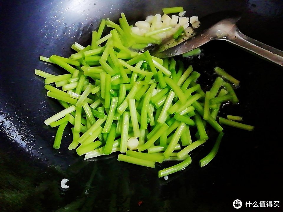 8月遇到这花别还价,赶紧买,简单炒一炒,比大鱼大肉都强