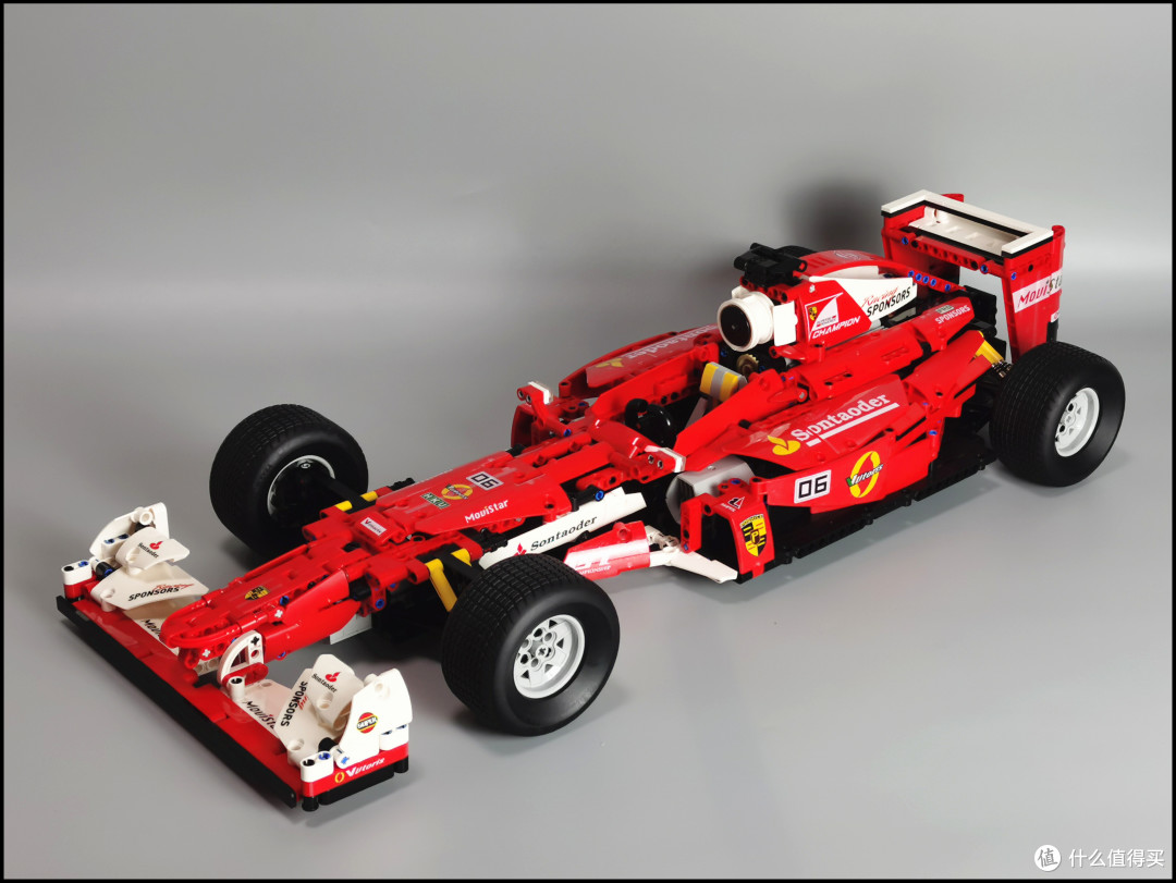 今天泰高乐的F1赛车驶离跑道，来到你面前，你看到了吗？