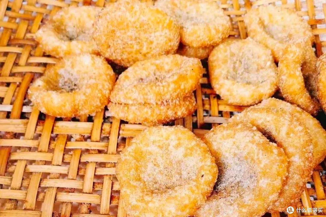 成都高铁0.5h的好好吃小城，满大街的老店动不动就是20年起步！