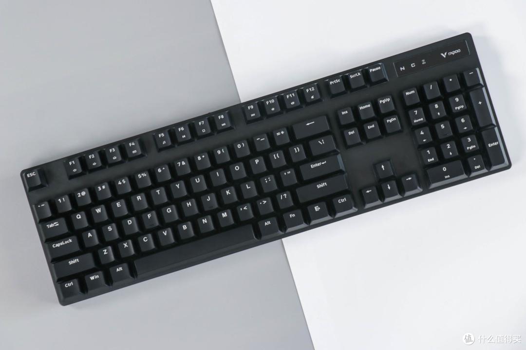 科技客评篇一百八十百元价位无线机械键盘体验如何雷柏v500pro无线版