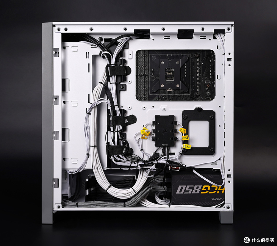 RTX 3080TI HOF EXREME，海盗船4000D白色RGB性能主机